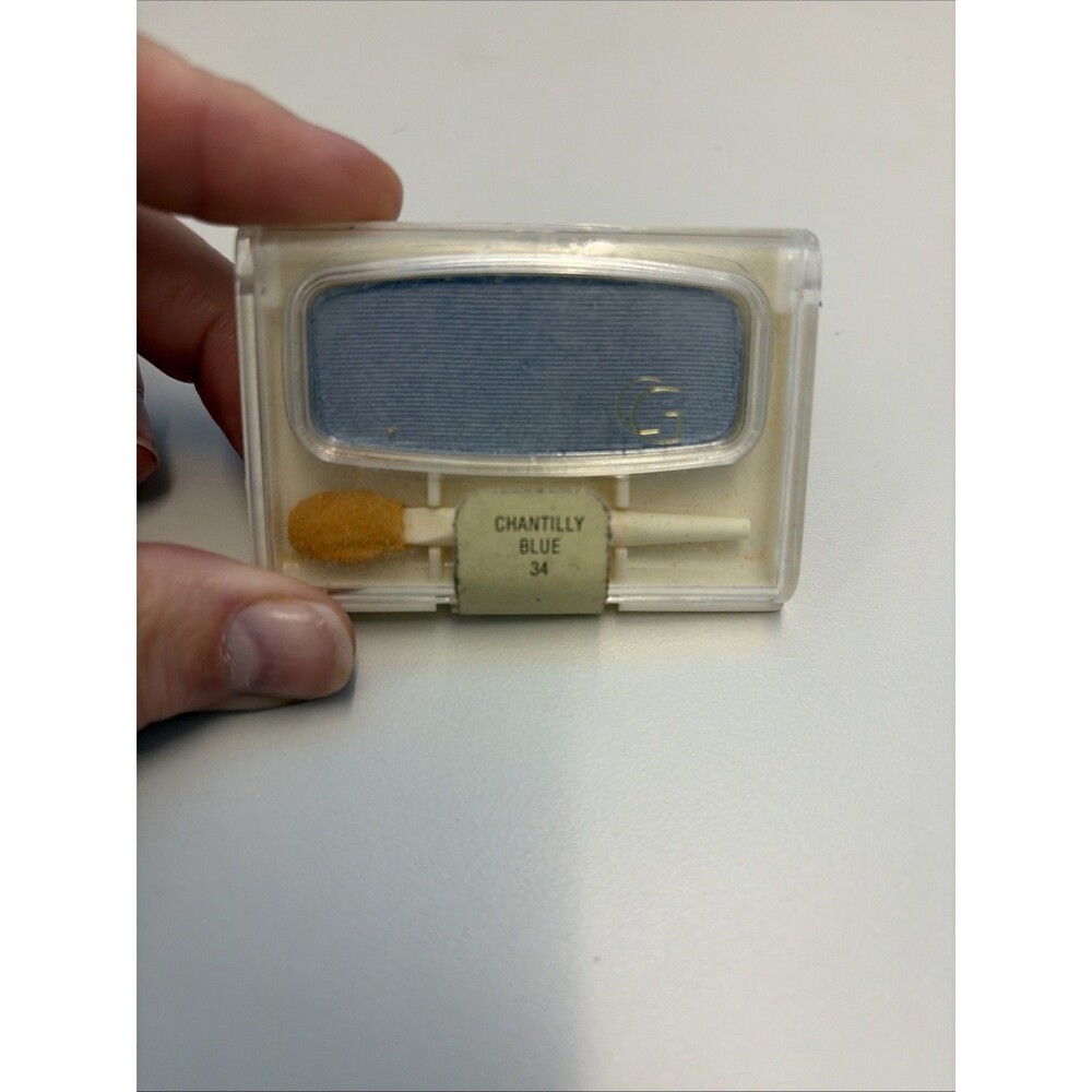 Vintage 1980s New  Sealed Cover Girl Pro-Colors Eye Shadow Chantilly Blue 34